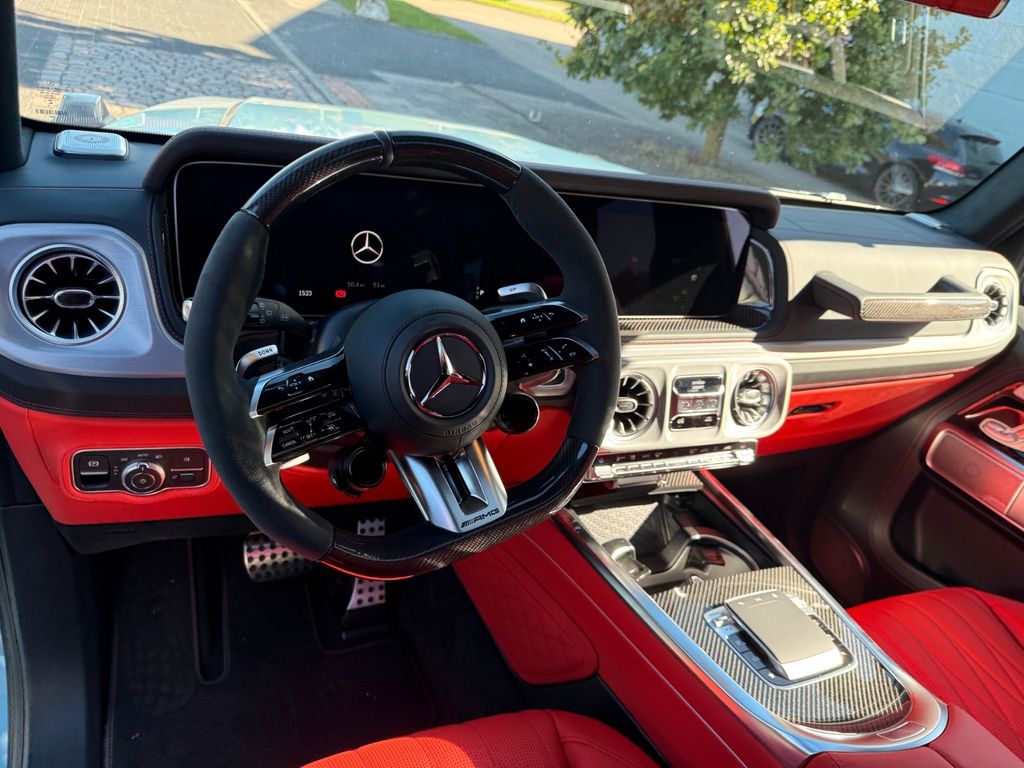 Mercedes-Benz G 63 AMG 2025