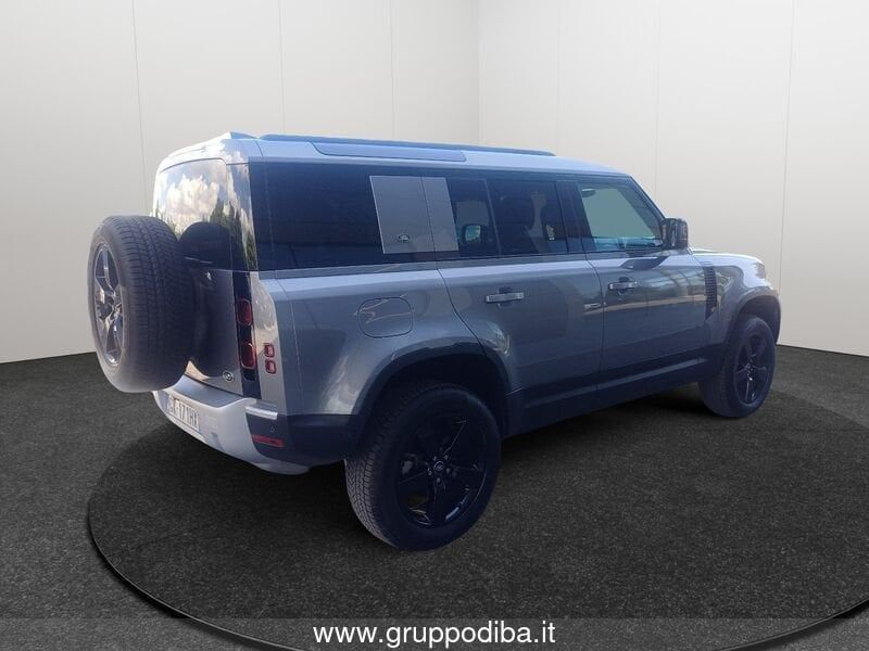 Land Rover Defender 2023