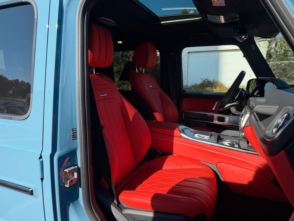 Mercedes-Benz G 63 AMG 2025