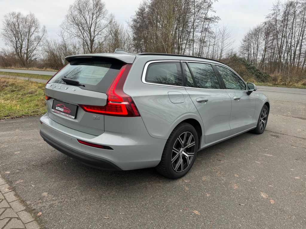 Volvo V60 2023