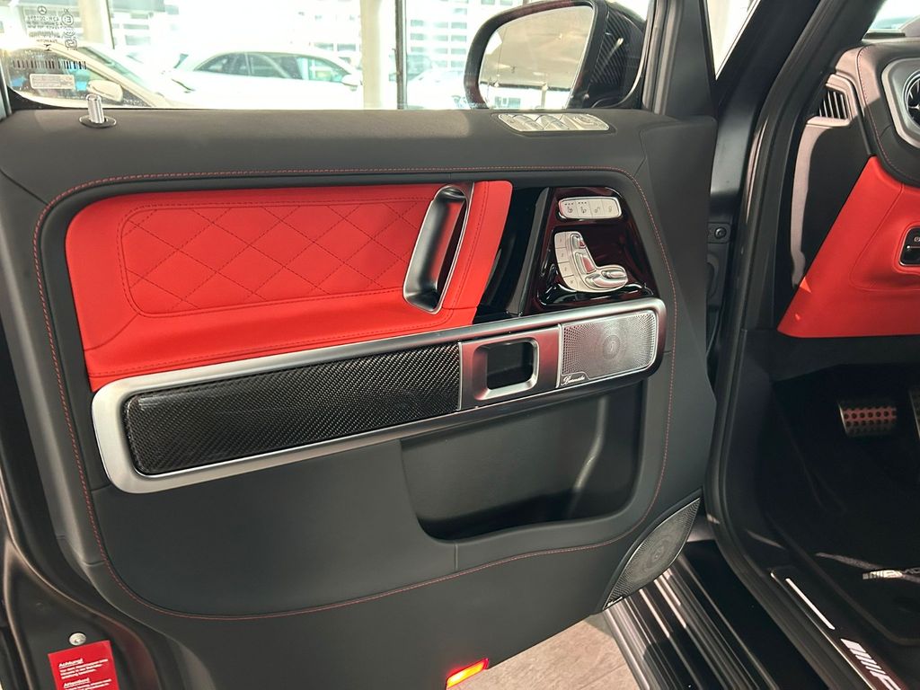 Mercedes-Benz G 63 AMG 2025
