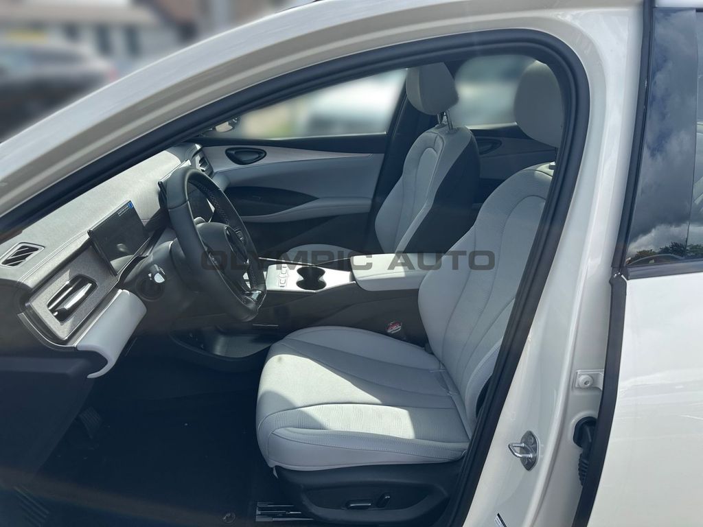 BYD SEAL 2025