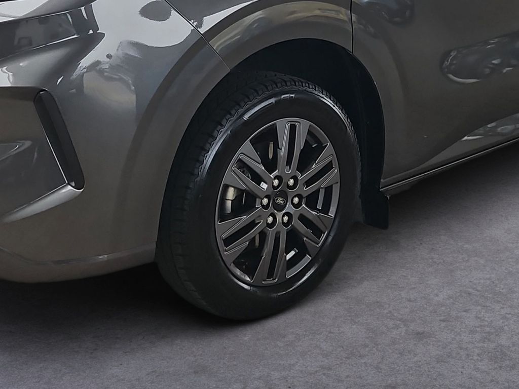 Ford Tourneo Custom 2025