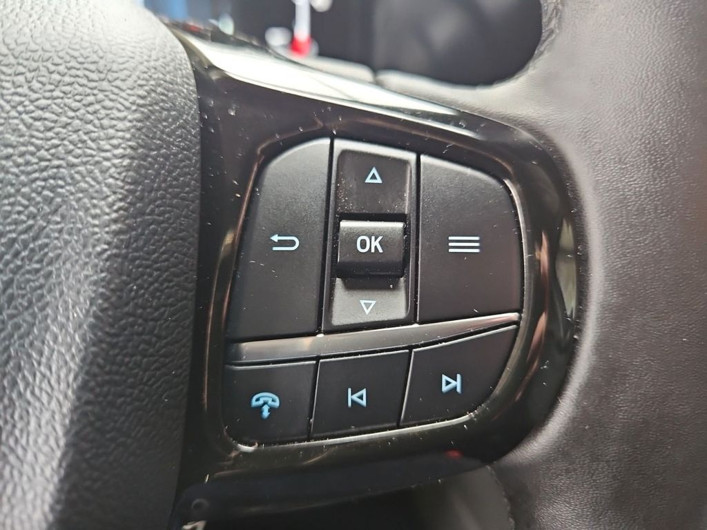 Ford Tourneo Custom 2025