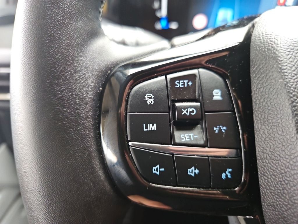 Ford Tourneo Custom 2025