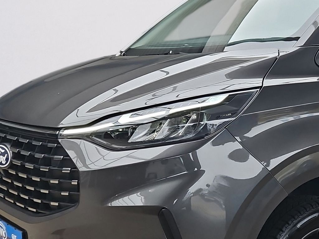 Ford Tourneo Custom 2025