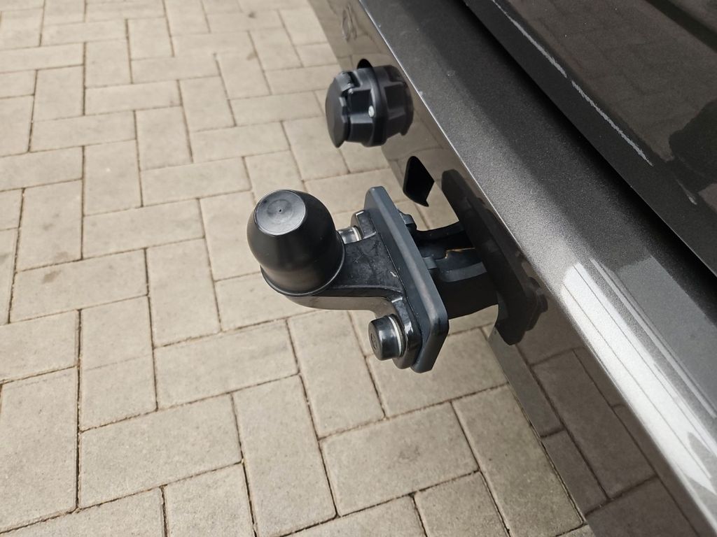 Ford Tourneo Custom 2025