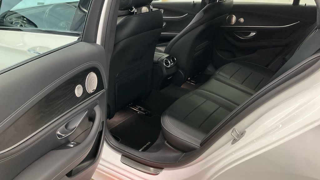 Mercedes-Benz E 300 2021