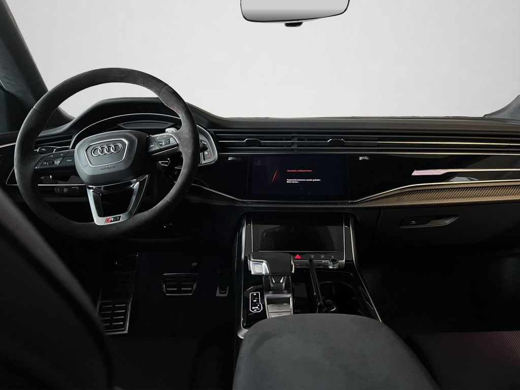 Audi RSQ8 2025