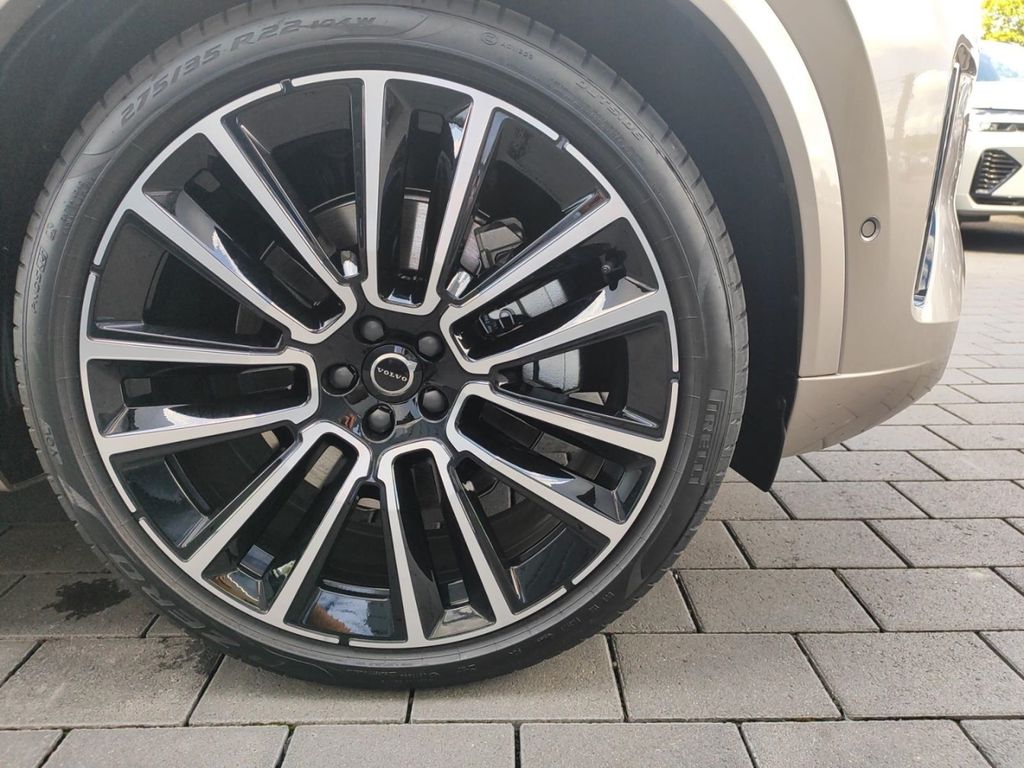 Volvo XC90 2025