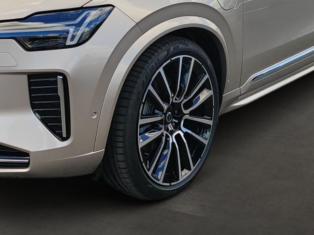 Volvo XC90 2025