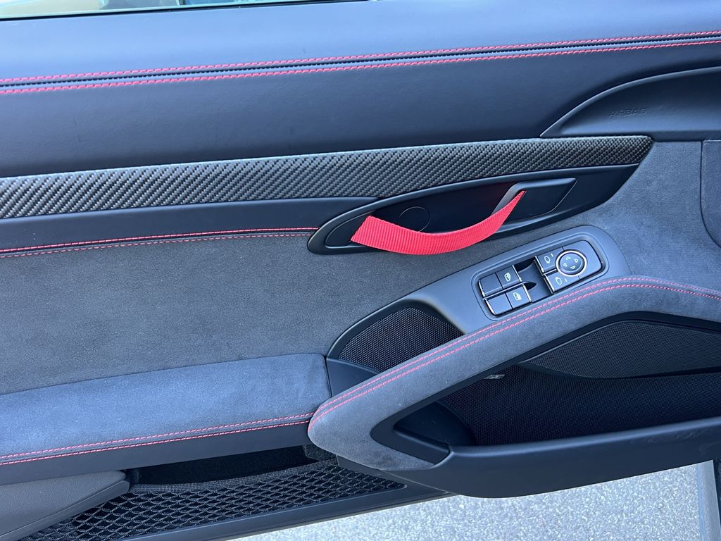 Porsche Boxster 2025