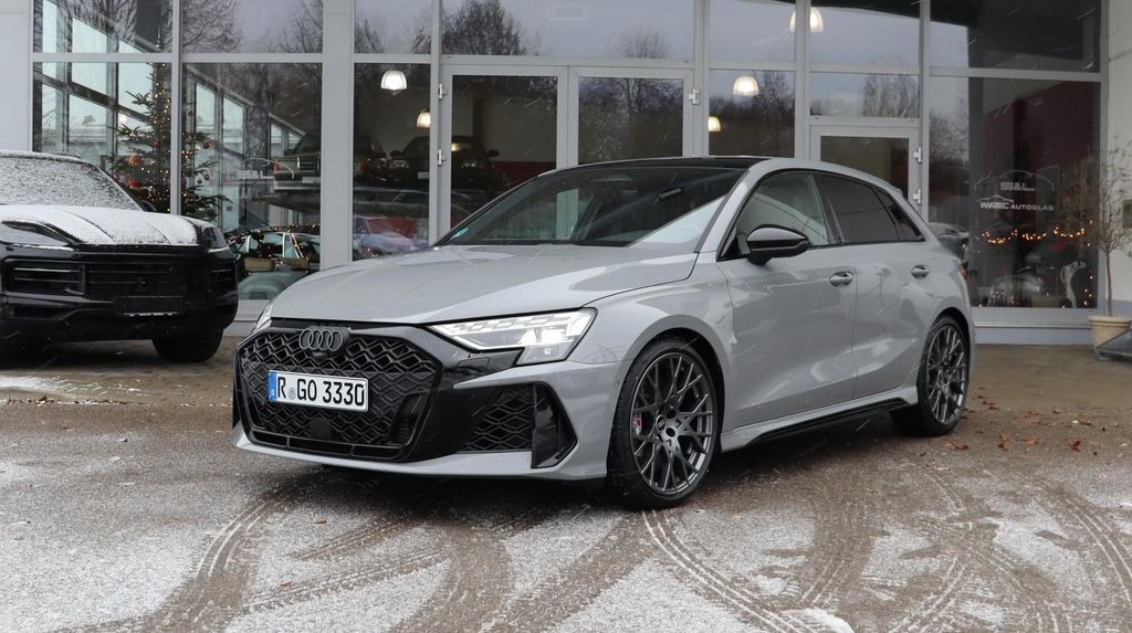 Audi RS3 2025