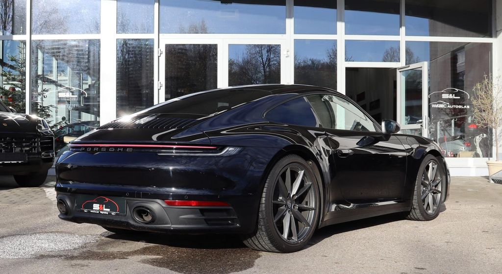 Porsche 992 2023