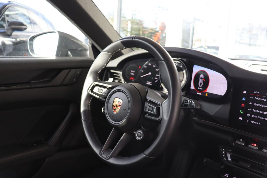 Porsche 992 2023