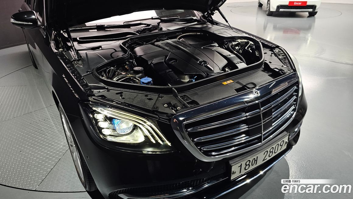 Mercedes-Benz S-Class 2019