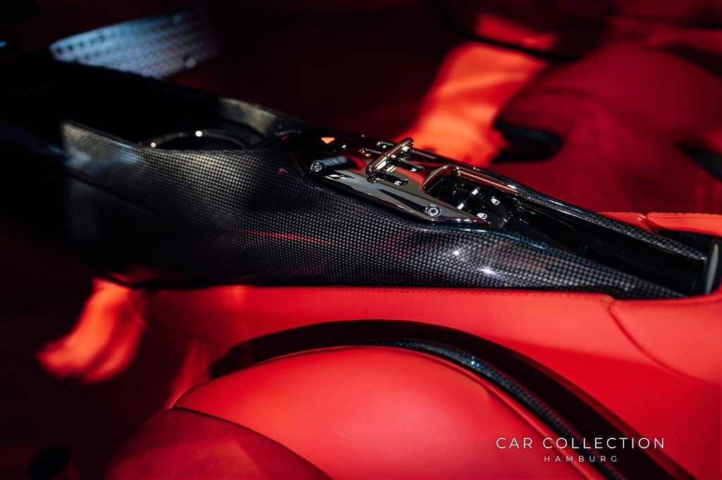 Ferrari SF90 2023