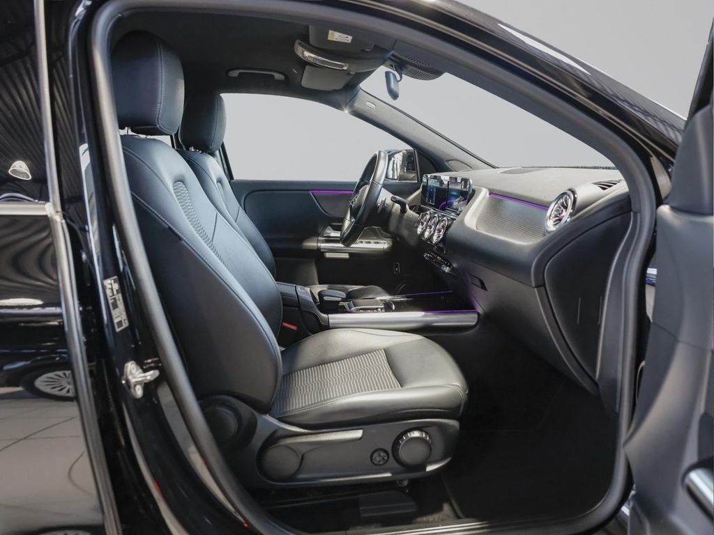 Mercedes-Benz EQA 2021