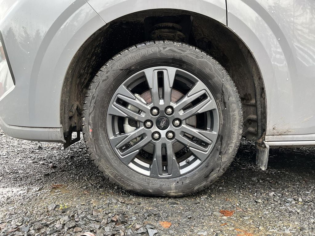 Ford Tourneo Custom 2025