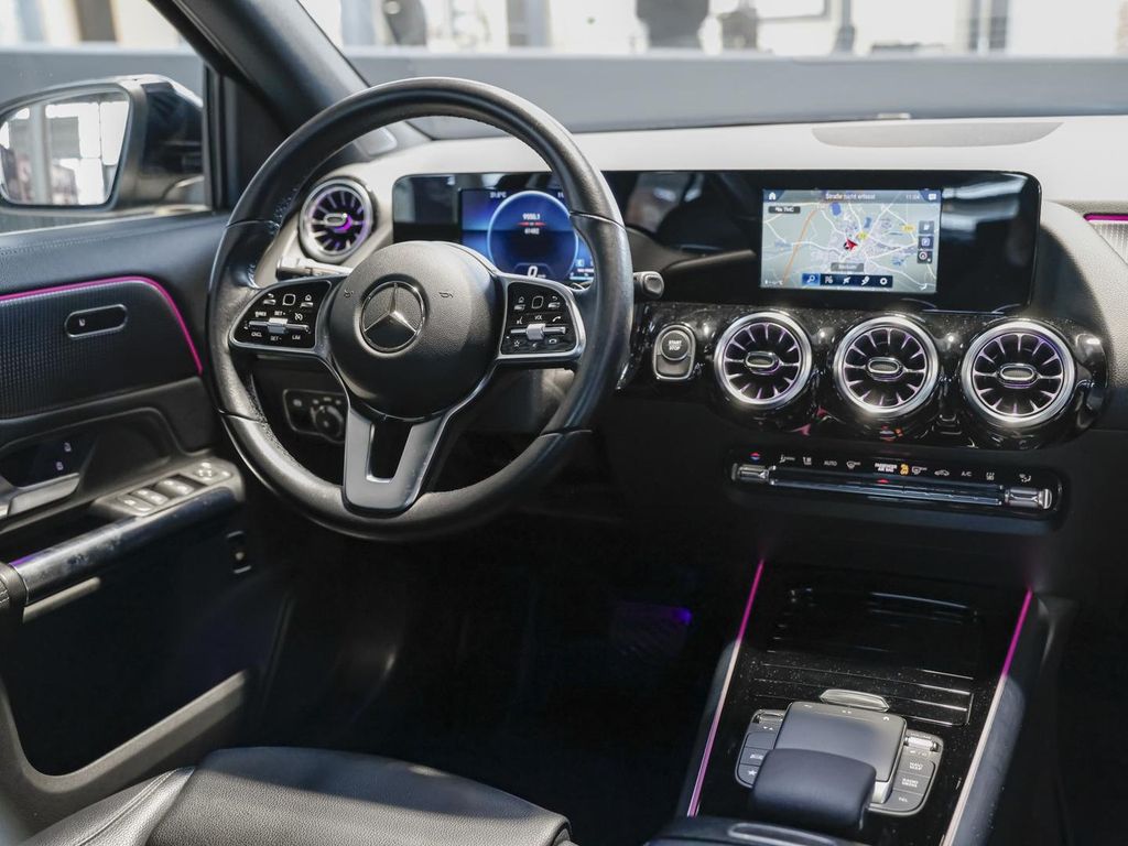 Mercedes-Benz EQA 2021