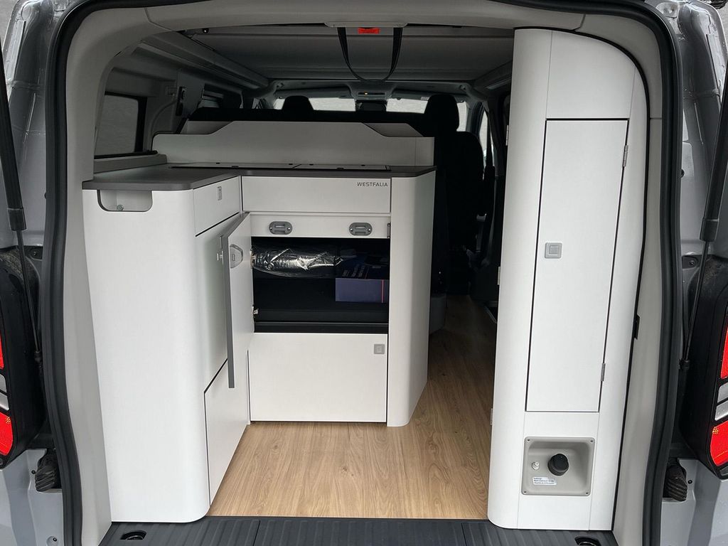 Ford Tourneo Custom 2025