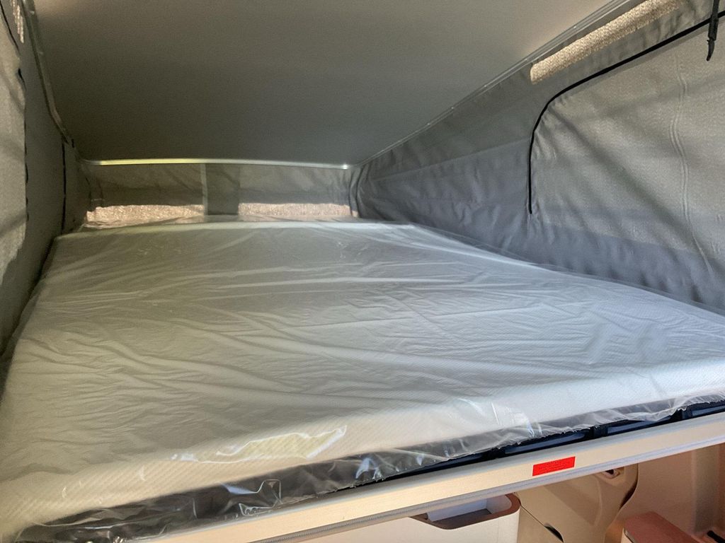 Ford Tourneo Custom 2025