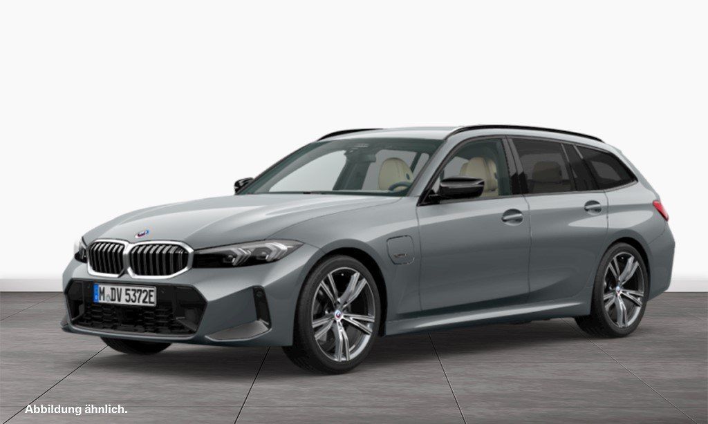 BMW 330 2022