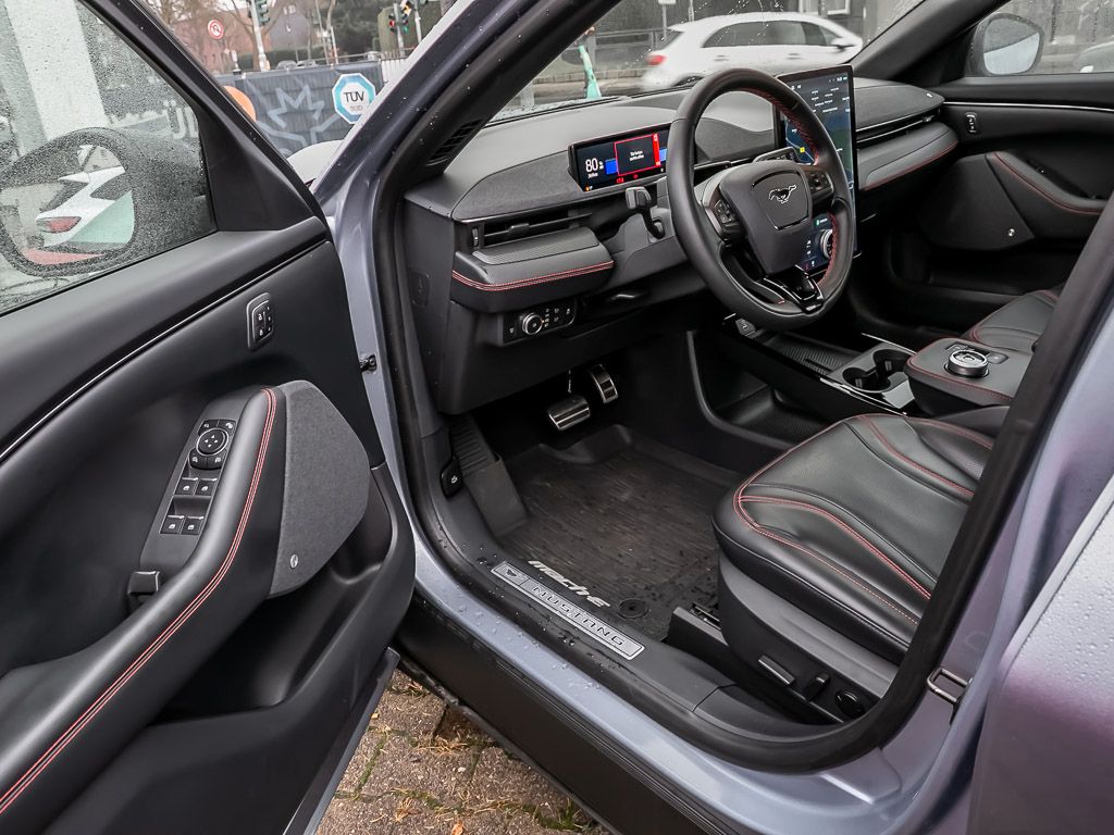 Ford Mustang Mach-E 2022