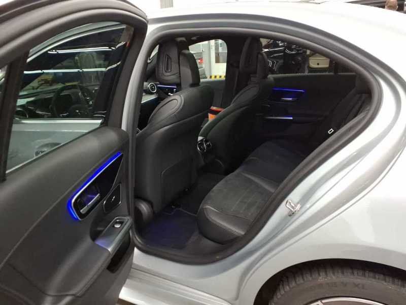 Mercedes-Benz C 300 2024