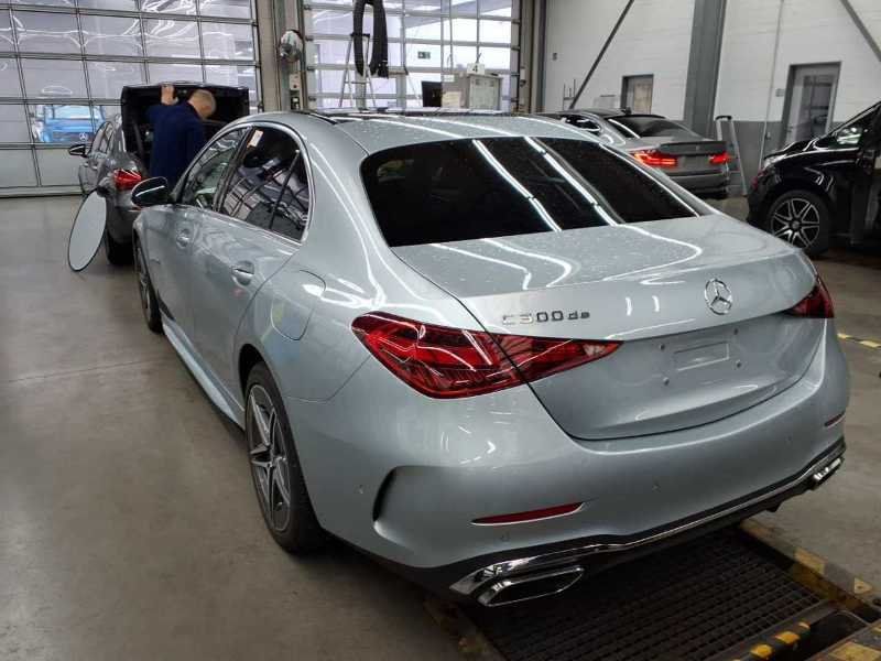 Mercedes-Benz C 300 2024