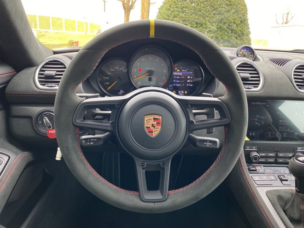 Porsche Boxster 2025