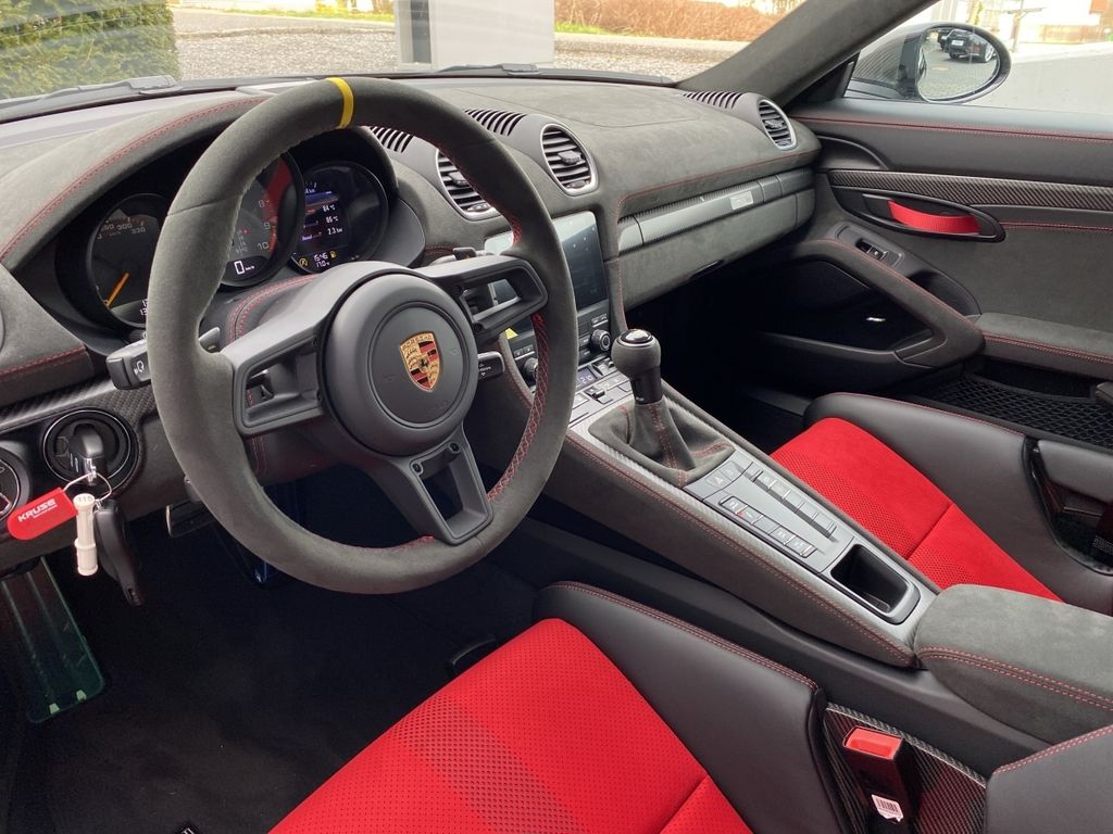 Porsche Boxster 2025