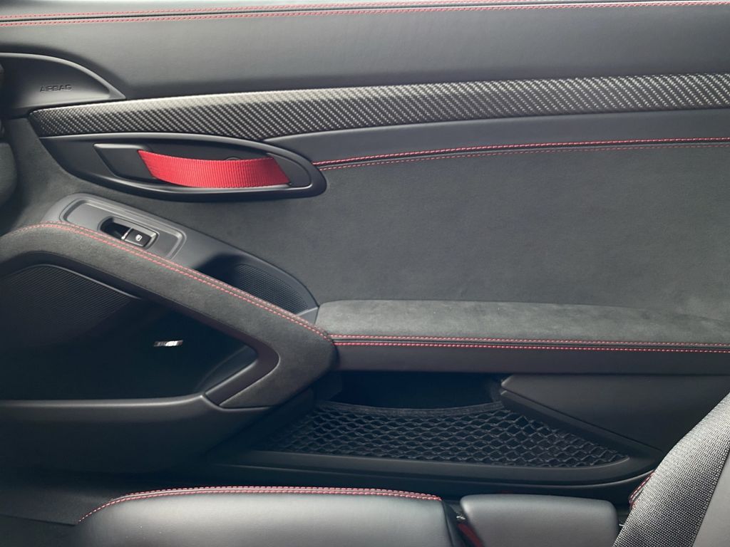 Porsche Boxster 2025