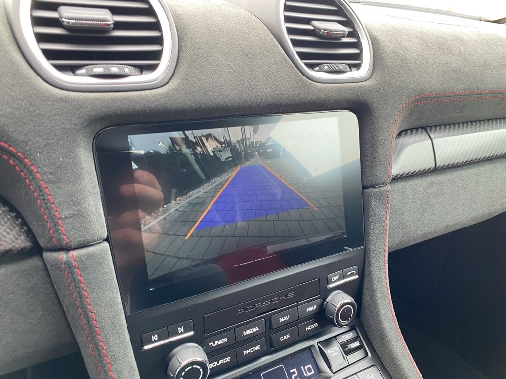 Porsche Boxster 2025