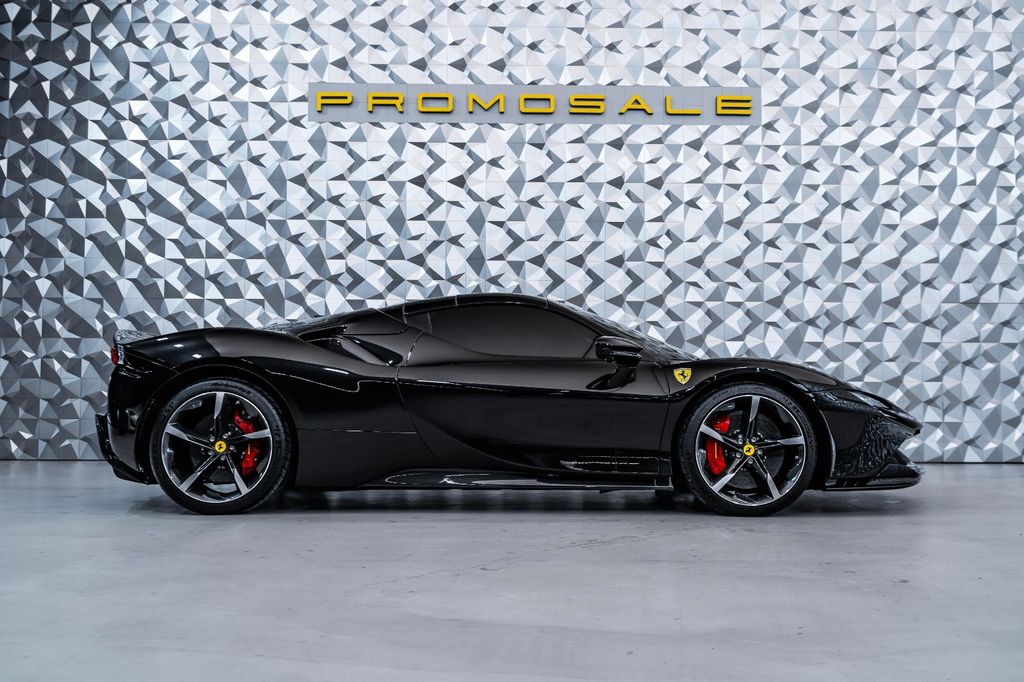 Ferrari SF90 2023