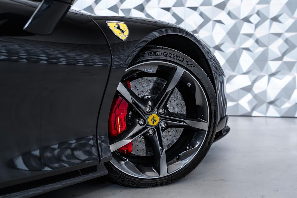 Ferrari SF90 2023