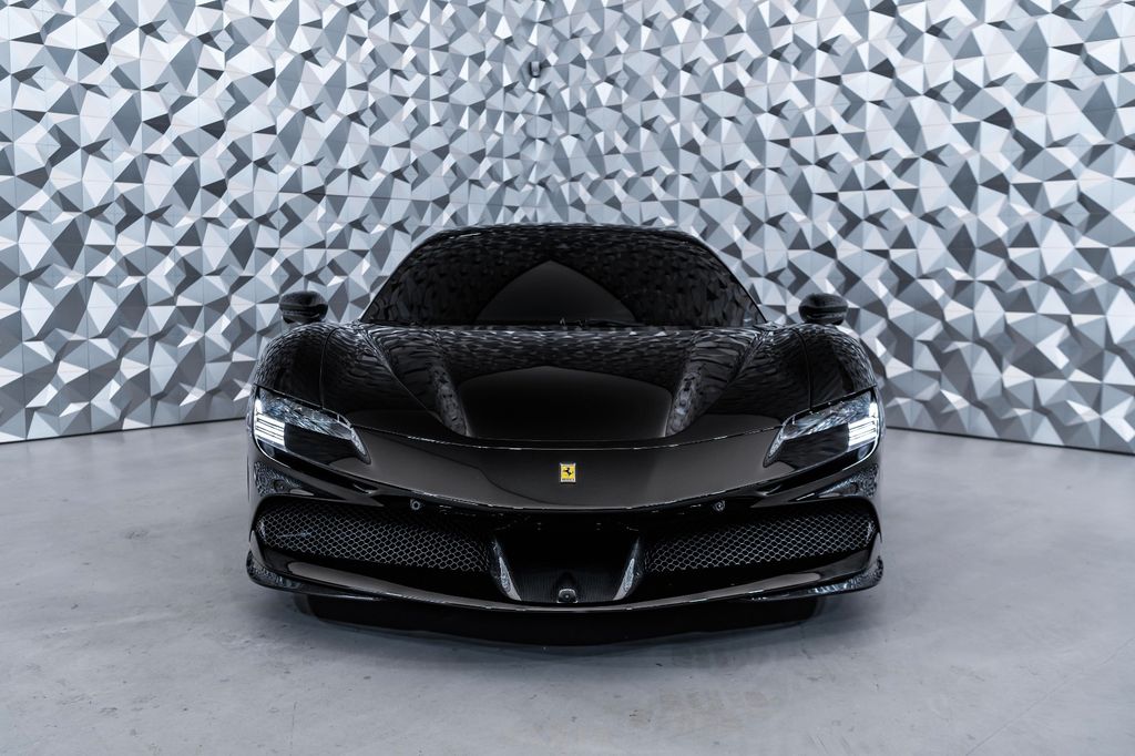 Ferrari SF90 2023