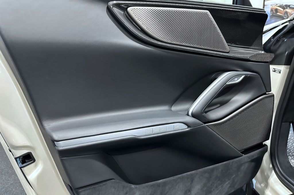 Ferrari Purosangue 2023