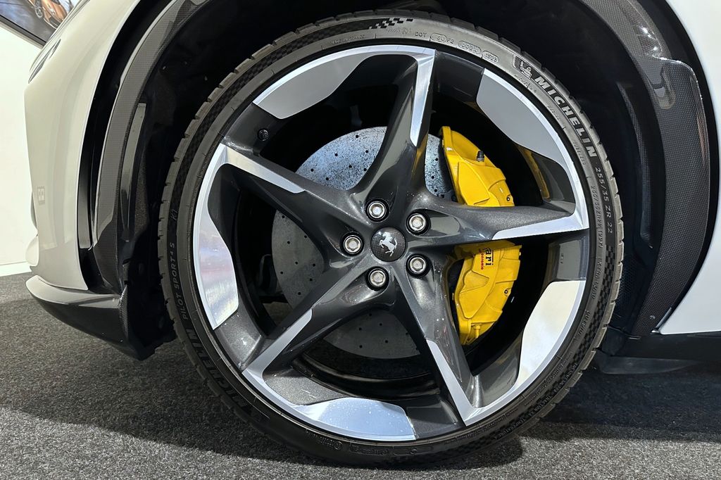 Ferrari Purosangue 2023