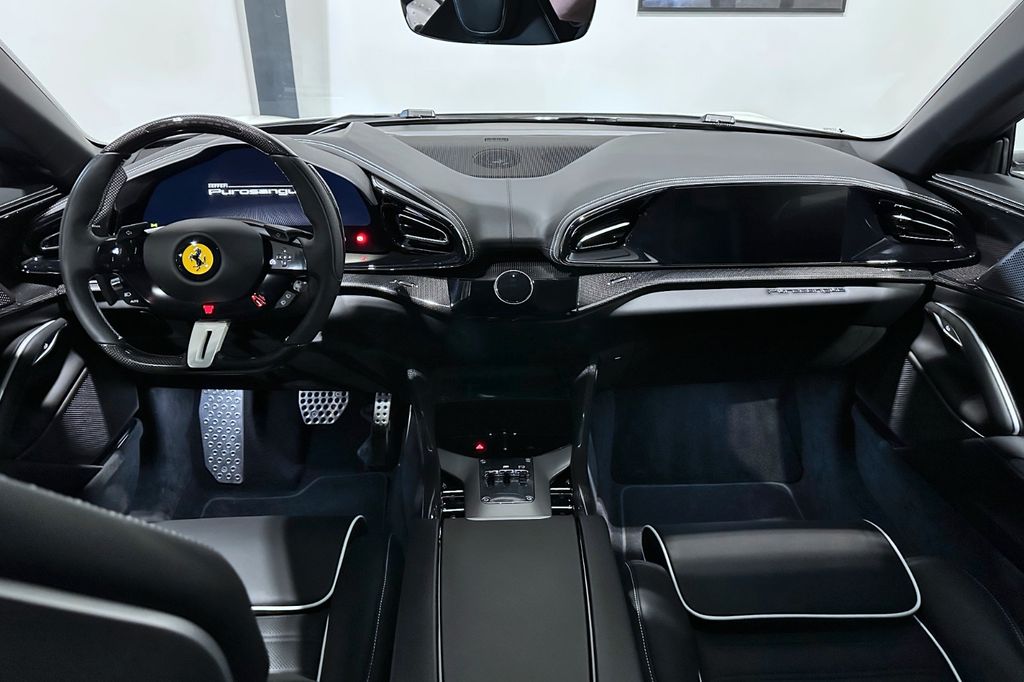 Ferrari Purosangue 2023