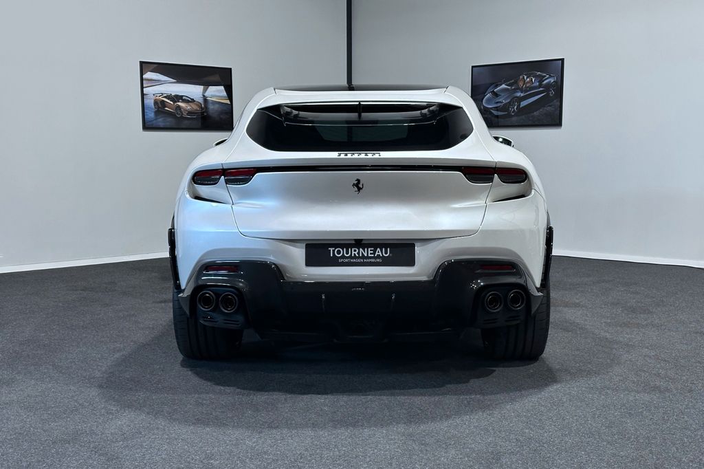 Ferrari Purosangue 2023