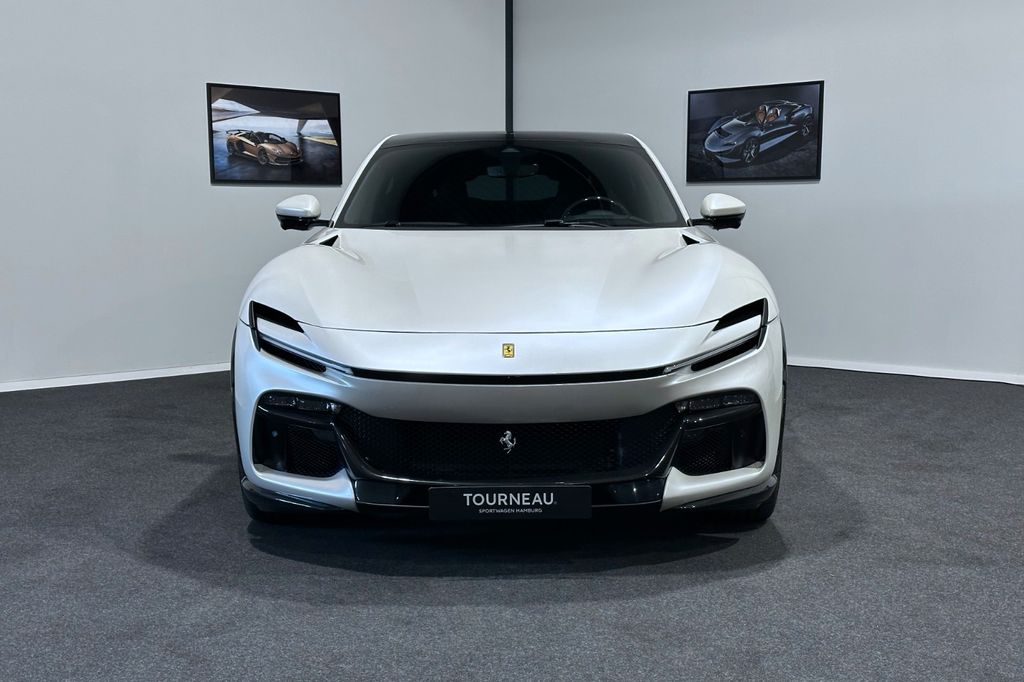 Ferrari Purosangue 2023