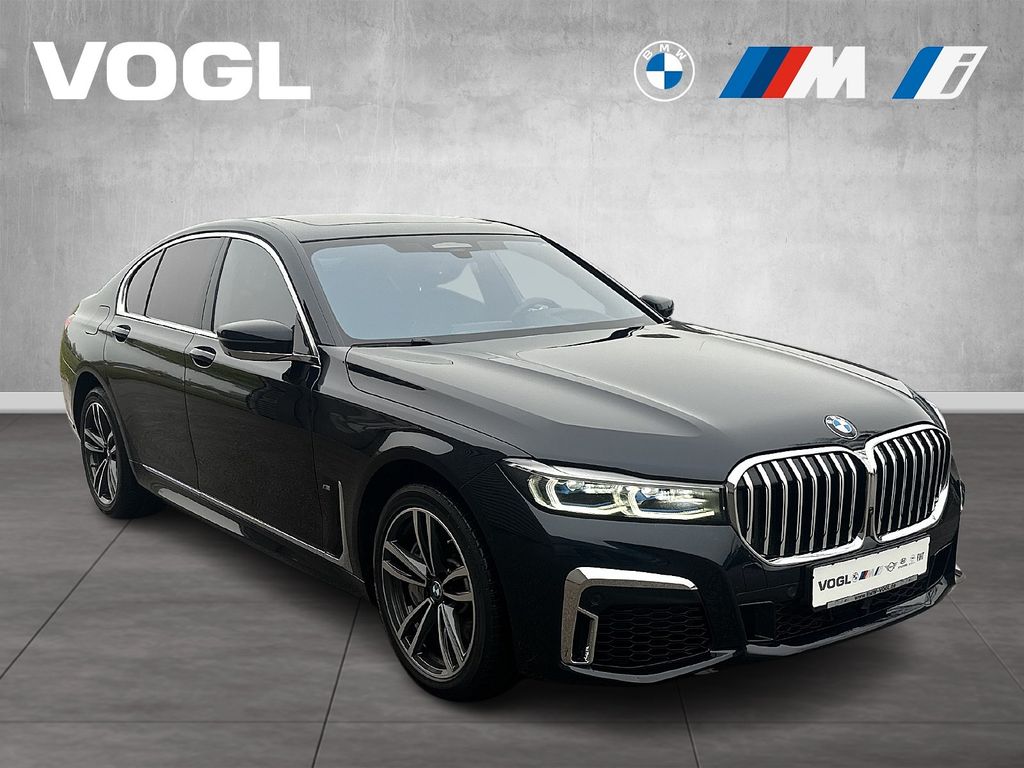 BMW 750 2021