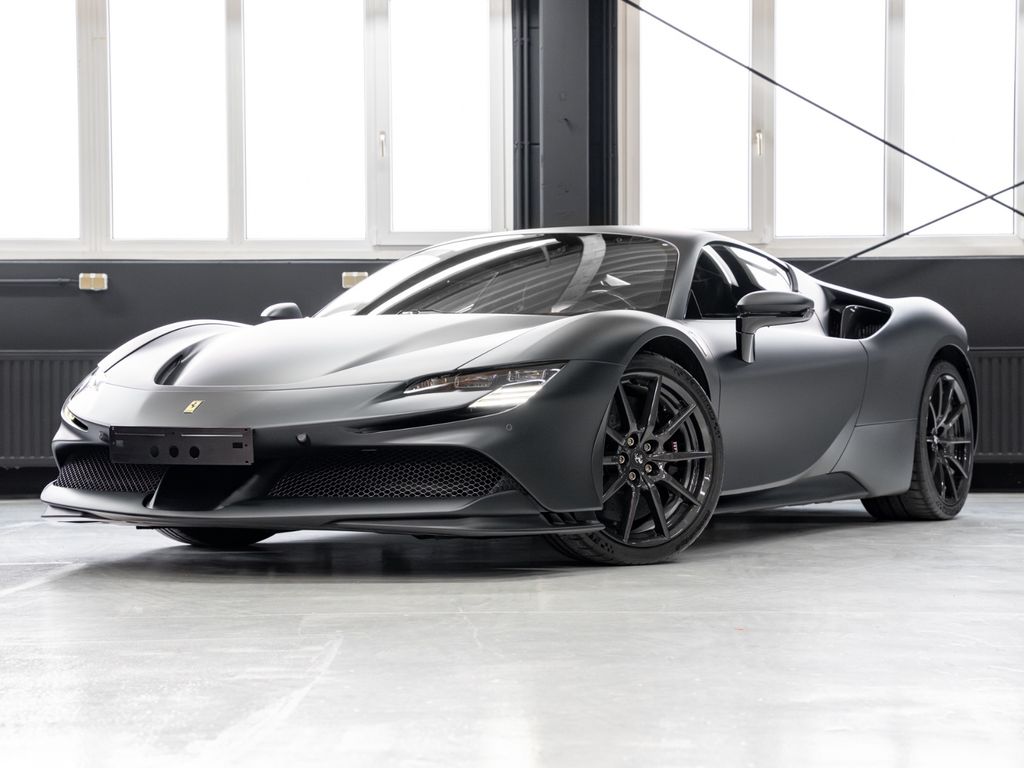 Ferrari SF90 2021