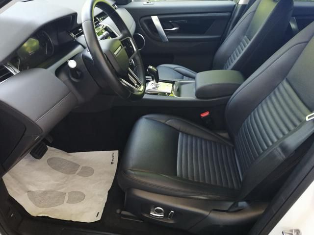 Land Rover Discovery Sport 2021