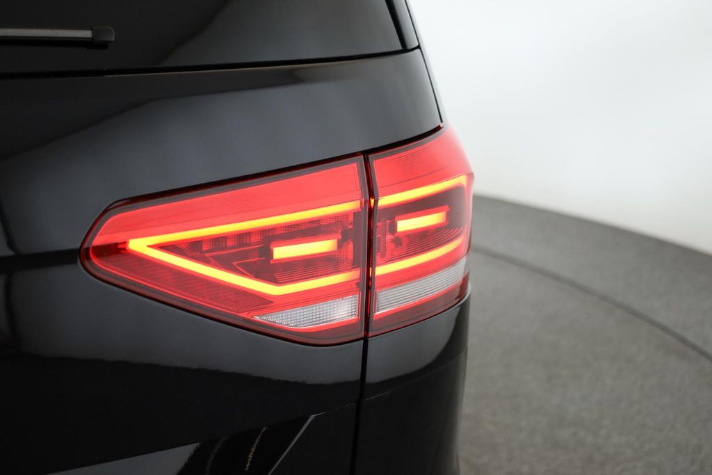 Volkswagen Touran 2025