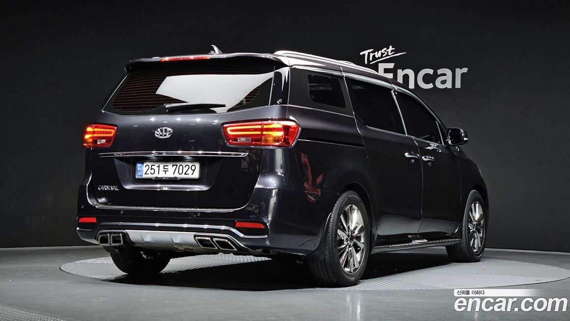 Kia Canival 2019