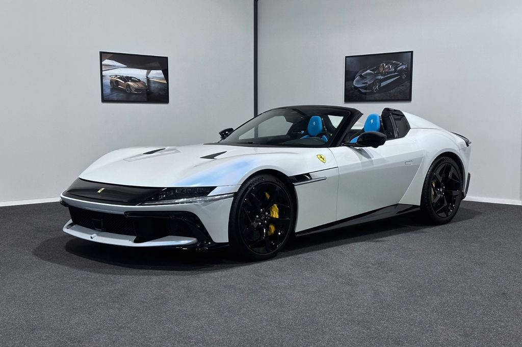 Ferrari 12Cilindri 2025