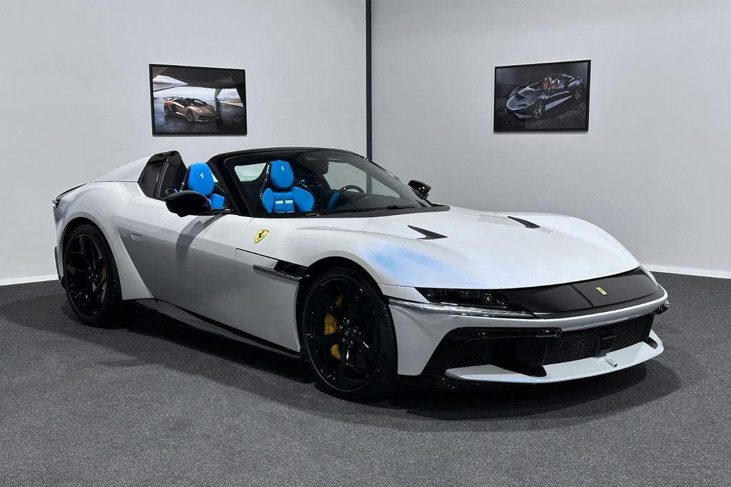 Ferrari 12Cilindri 2025