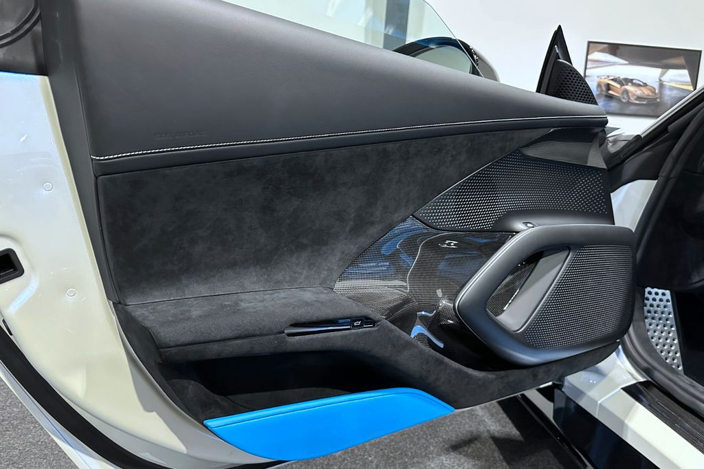Ferrari 12Cilindri 2025